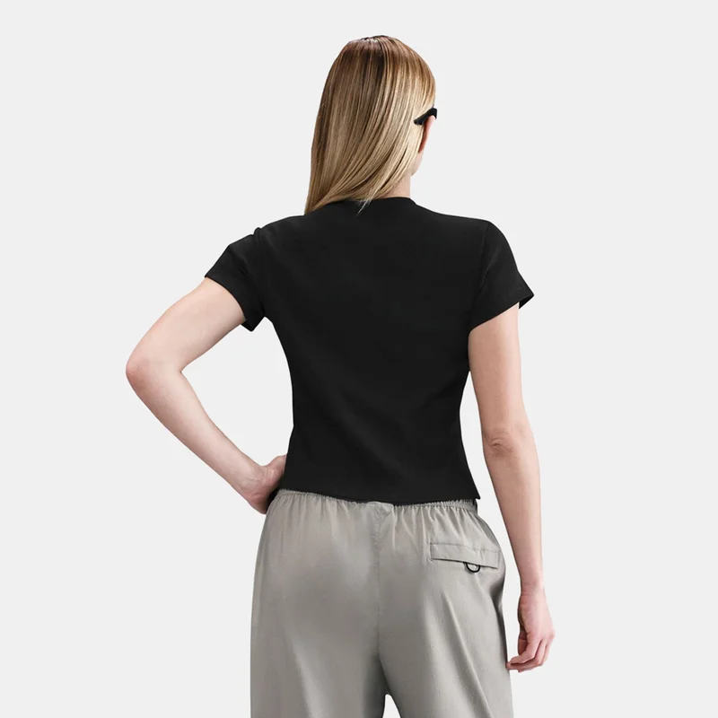 نايكي تيشيرت مضلع للنساء